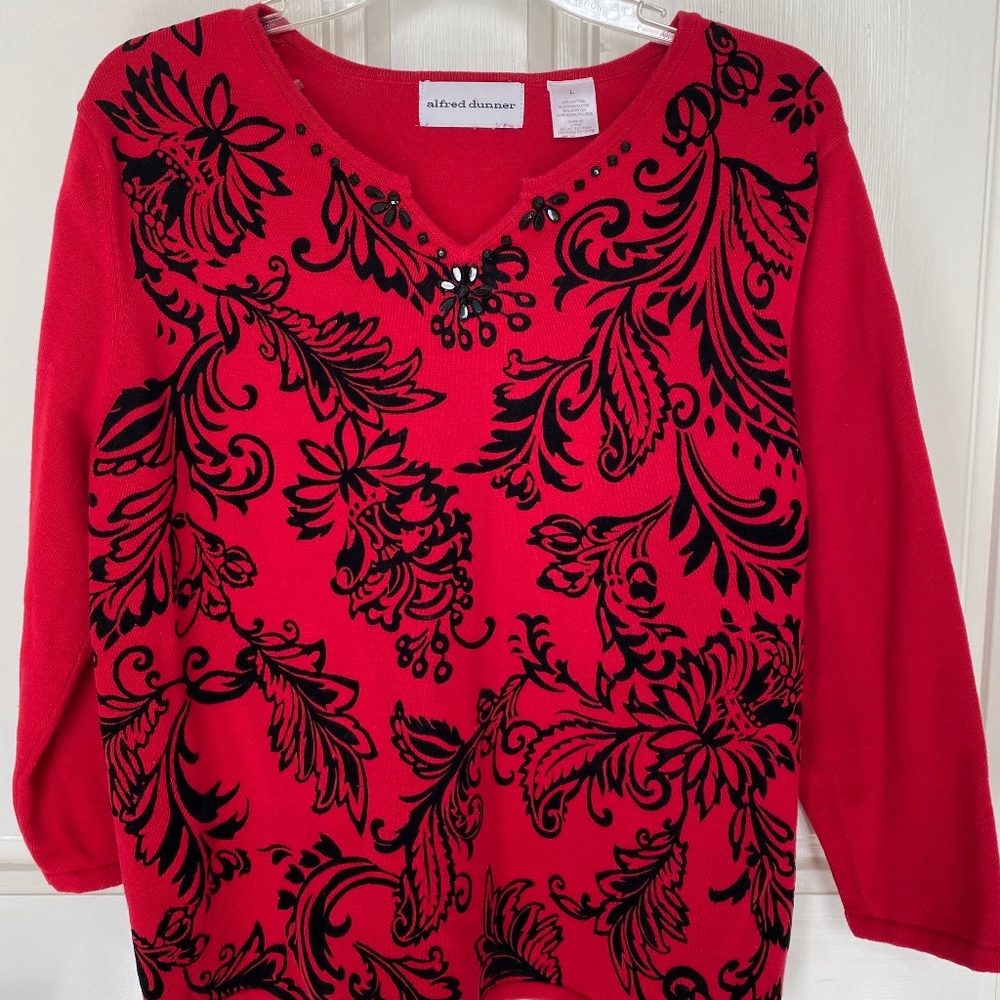 Alfred Dunner Red Sweater with Black Embellishments Size L